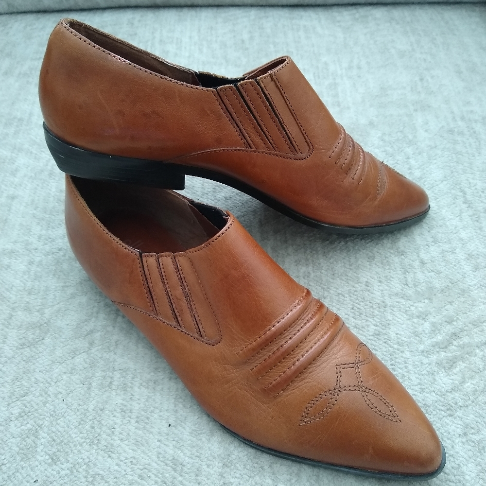 Ellemenno Leather shoes size 8.5